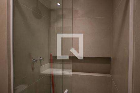 Banheiro de kitnet/studio para alugar com 1 quarto, 26m² em Perdizes, São Paulo