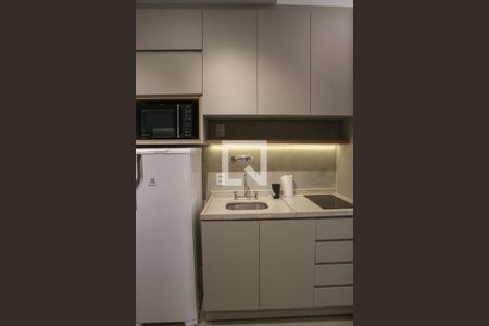 Cozinha de kitnet/studio para alugar com 1 quarto, 26m² em Perdizes, São Paulo