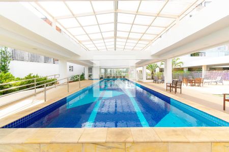 Apartamento à venda com 65m², 2 quartos e 1 vagaÁrea comum - Piscina