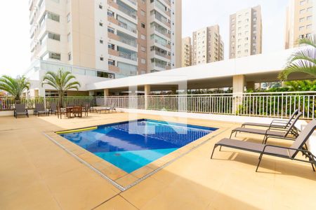 Apartamento à venda com 65m², 2 quartos e 1 vagaÁrea comum - Piscina