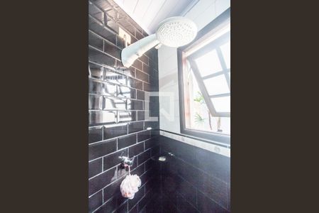 Casa de condomínio para alugar com 98m², 2 quartos e 2 vagasBanheiro da Suíte