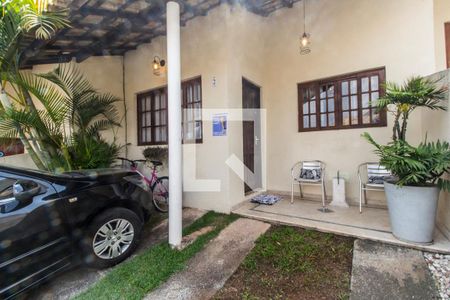 Casa de condomínio para alugar com 98m², 2 quartos e 2 vagasVista da Rua