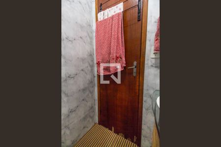 Casa de condomínio para alugar com 98m², 2 quartos e 2 vagasBanheiro