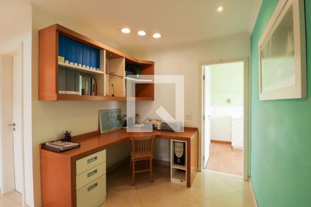 Apartamento à venda com 120m², 3 quartos e 3 vagasEscritório