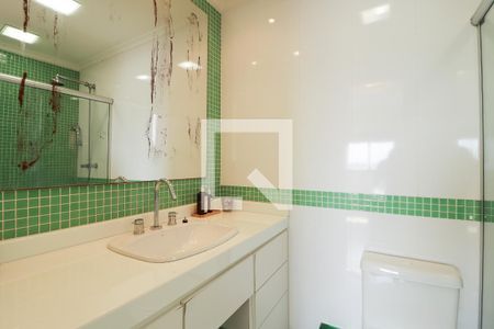 Apartamento à venda com 120m², 3 quartos e 3 vagasBanheiro da Suíte 2