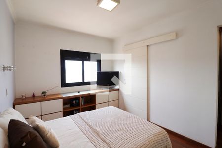 Apartamento à venda com 120m², 3 quartos e 3 vagasSuíte 1