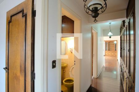 Corredor de apartamento para alugar com 3 quartos, 123m² em Penha de França, São Paulo