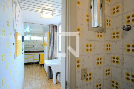 Apartamento para alugar com 123m², 3 quartos e 2 vagasBanheiro de serviço