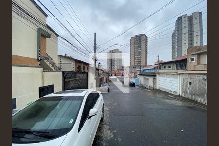 Casa de condomínio para alugar com 82m², 2 quartos e 2 vagas Casa de condomínio para alugar com 82m², 2 quartos e 2 vagasVista da Rua