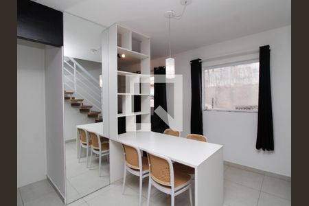 Sala de casa de condomínio para alugar com 2 quartos, 82m² em Vila Dom Pedro Ii, São Paulo