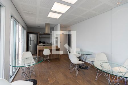 Apartamento à venda com 66m², 2 quartos e sem vagaÁrea comum