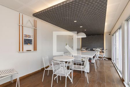 Apartamento à venda com 66m², 2 quartos e sem vagaÁrea comum