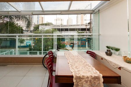 Varanda de apartamento à venda com 2 quartos, 66m² em Santo Amaro, São Paulo