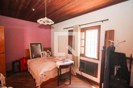 Casa à venda com 302m², 3 quartos e 3 vagasQuarto 2