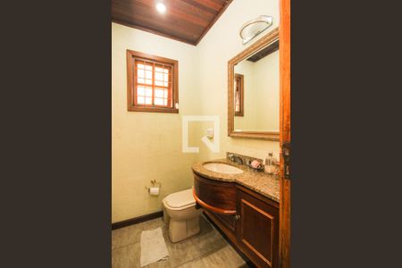 Casa à venda com 302m², 3 quartos e 3 vagasLavabo