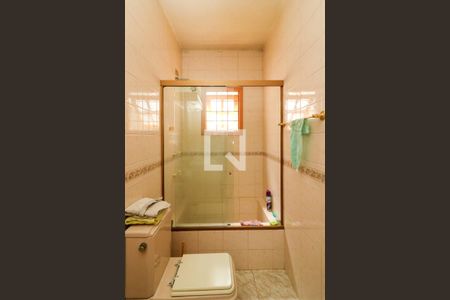 Casa à venda com 302m², 3 quartos e 3 vagasBanheiro Social