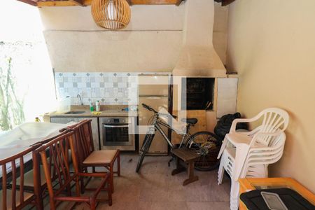 Casa à venda com 302m², 3 quartos e 3 vagasVaranda gourmet