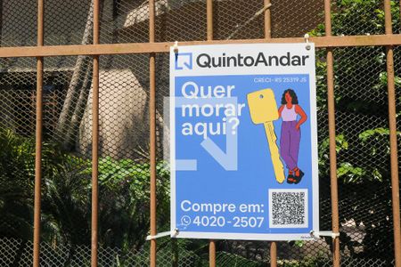 Casa à venda com 302m², 3 quartos e 3 vagasPlaquinha