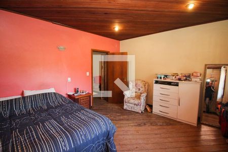 Casa à venda com 302m², 3 quartos e 3 vagasQuarto Suíte