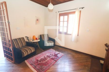 Casa à venda com 302m², 3 quartos e 3 vagasHall social