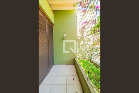 Casa à venda com 300m², 4 quartos e 4 vagas Casa à venda com 300m², 4 quartos e 4 vagasVaranda do Quarto 4 - Suíte