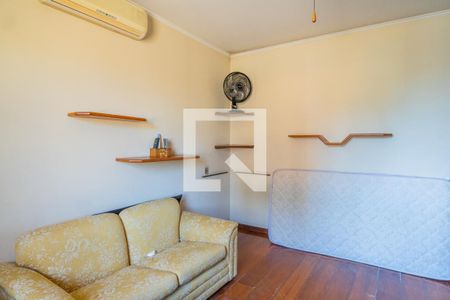 Casa à venda com 300m², 4 quartos e 4 vagas Casa à venda com 300m², 4 quartos e 4 vagasQuarto 3