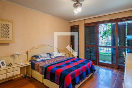 Casa à venda com 300m², 4 quartos e 4 vagas Casa à venda com 300m², 4 quartos e 4 vagasQuarto 4 - Suíte