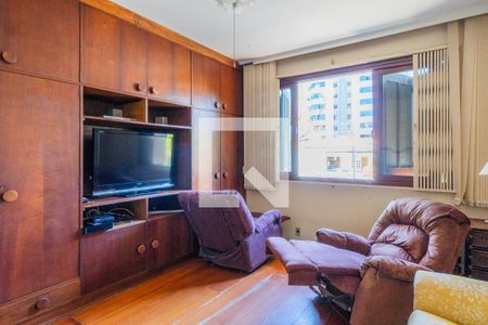 Casa à venda com 300m², 4 quartos e 4 vagas Casa à venda com 300m², 4 quartos e 4 vagasQuarto 3