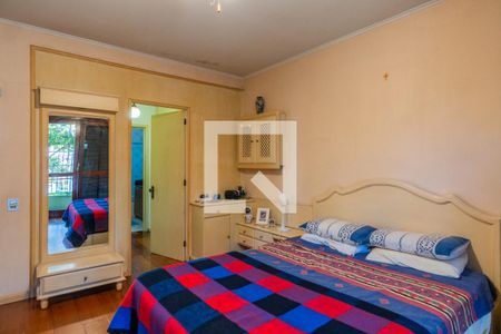 Casa à venda com 300m², 4 quartos e 4 vagas Casa à venda com 300m², 4 quartos e 4 vagasQuarto 4 - Suíte