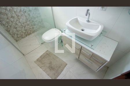 Casa para alugar com 130m², 2 quartos e 2 vagas Casa para alugar com 130m², 2 quartos e 2 vagasBanheiro da Suíte