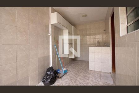 Casa para alugar com 130m², 2 quartos e 2 vagas Casa para alugar com 130m², 2 quartos e 2 vagasCozinha