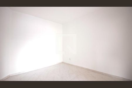 Casa para alugar com 130m², 2 quartos e 2 vagas Casa para alugar com 130m², 2 quartos e 2 vagasSuíte