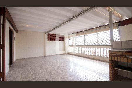 Casa para alugar com 130m², 2 quartos e 2 vagas Casa para alugar com 130m², 2 quartos e 2 vagasÁrea Privativa