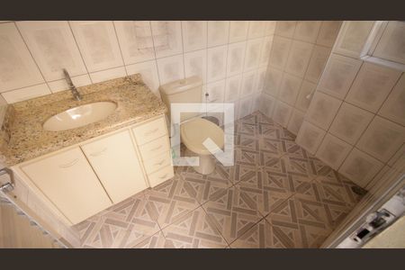 Casa para alugar com 130m², 2 quartos e 2 vagas Casa para alugar com 130m², 2 quartos e 2 vagasBanheiro