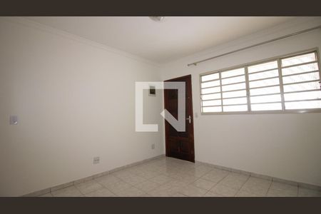 Sala de casa para alugar com 2 quartos, 130m² em Vila Olinda, São Paulo