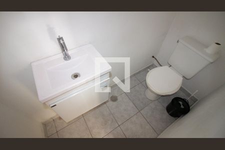 Casa para alugar com 130m², 2 quartos e 2 vagas Casa para alugar com 130m², 2 quartos e 2 vagasBanheiro