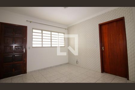 Sala de casa para alugar com 2 quartos, 130m² em Vila Olinda, São Paulo