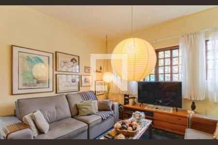 Casa à venda com 224m², 3 quartos e 1 vaga Casa à venda com 224m², 3 quartos e 1 vagaSala