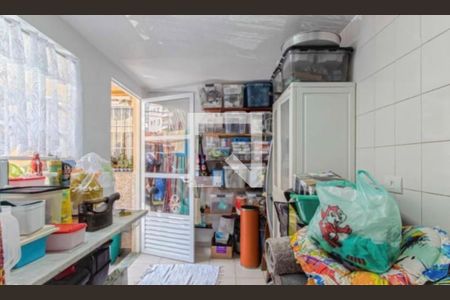 Casa à venda com 224m², 3 quartos e 1 vaga Casa à venda com 224m², 3 quartos e 1 vagaCozinha