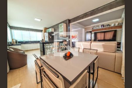 Apartamento à venda com 255m², 5 quartos e 4 vagasSala de Jantar