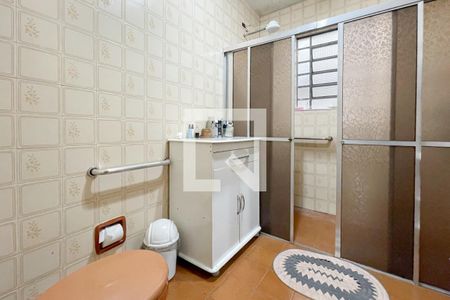 Casa à venda com 280m², 2 quartos e 2 vagasBanheiro Social