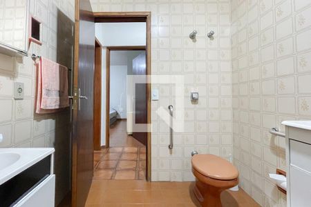 Casa à venda com 280m², 2 quartos e 2 vagasBanheiro Social