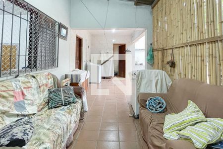Casa à venda com 280m², 2 quartos e 2 vagasÁrea de Serviço