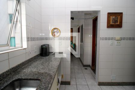 Apartamento à venda com 130m², 4 quartos e 4 vagas Apartamento à venda com 130m², 4 quartos e 4 vagasCozinha
