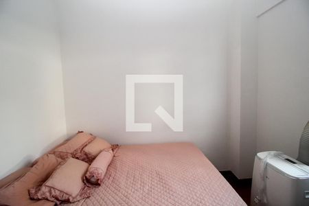 Apartamento à venda com 130m², 4 quartos e 4 vagas Apartamento à venda com 130m², 4 quartos e 4 vagasv