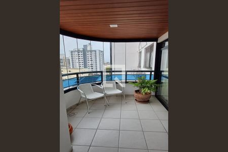 Sacada da suíte de apartamento para alugar com 3 quartos, 200m² em Balneario, Florianópolis