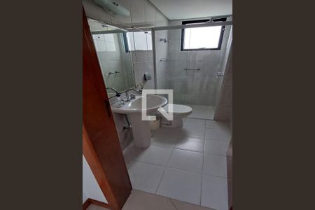 Apartamento para alugar com 200m², 3 quartos e 3 vagas Apartamento para alugar com 200m², 3 quartos e 3 vagasBanheiro 1