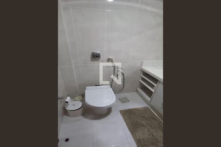 Apartamento para alugar com 200m², 3 quartos e 3 vagas Apartamento para alugar com 200m², 3 quartos e 3 vagasBanheiro da Suíte