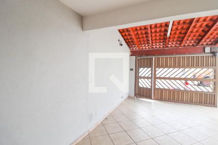 Casa à venda com 137m², 2 quartos e 2 vagasEdícula
