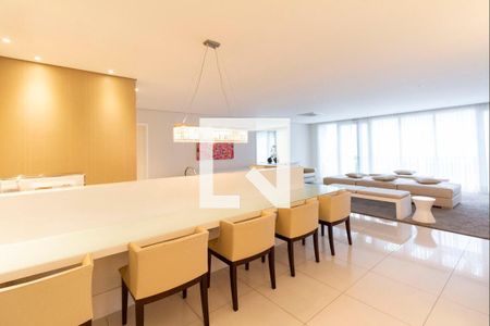 Apartamento à venda com 71m², 2 quartos e 2 vagasCondomínio - Salão de Festas